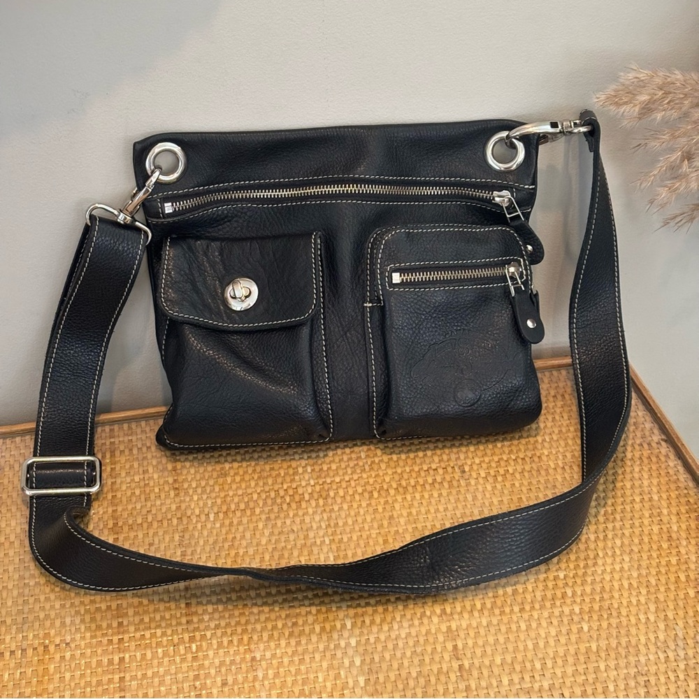 Roots Village Bag Cervino in black as NEW a RARE find!!